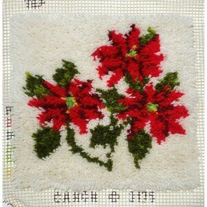 Red Poinsettia Latch Hook Christmas Flowers Holiday Pillow Rug Wall Decor 14"